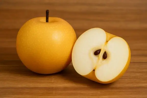 “Cansado das mesmas frutas de sempre? Descubra o sabor único da pera asiática”
