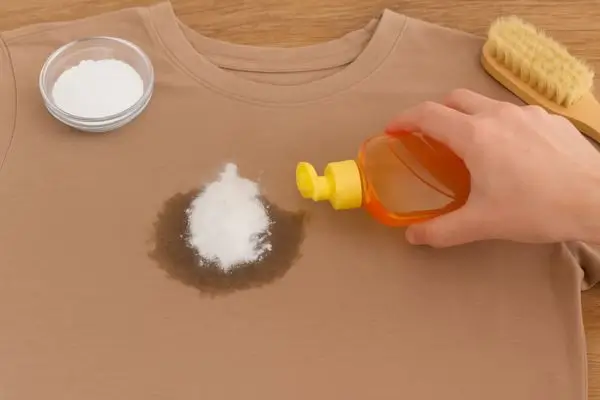 Como tirar óleo de roupa: o guia definitivo para eliminar manchas difíceis